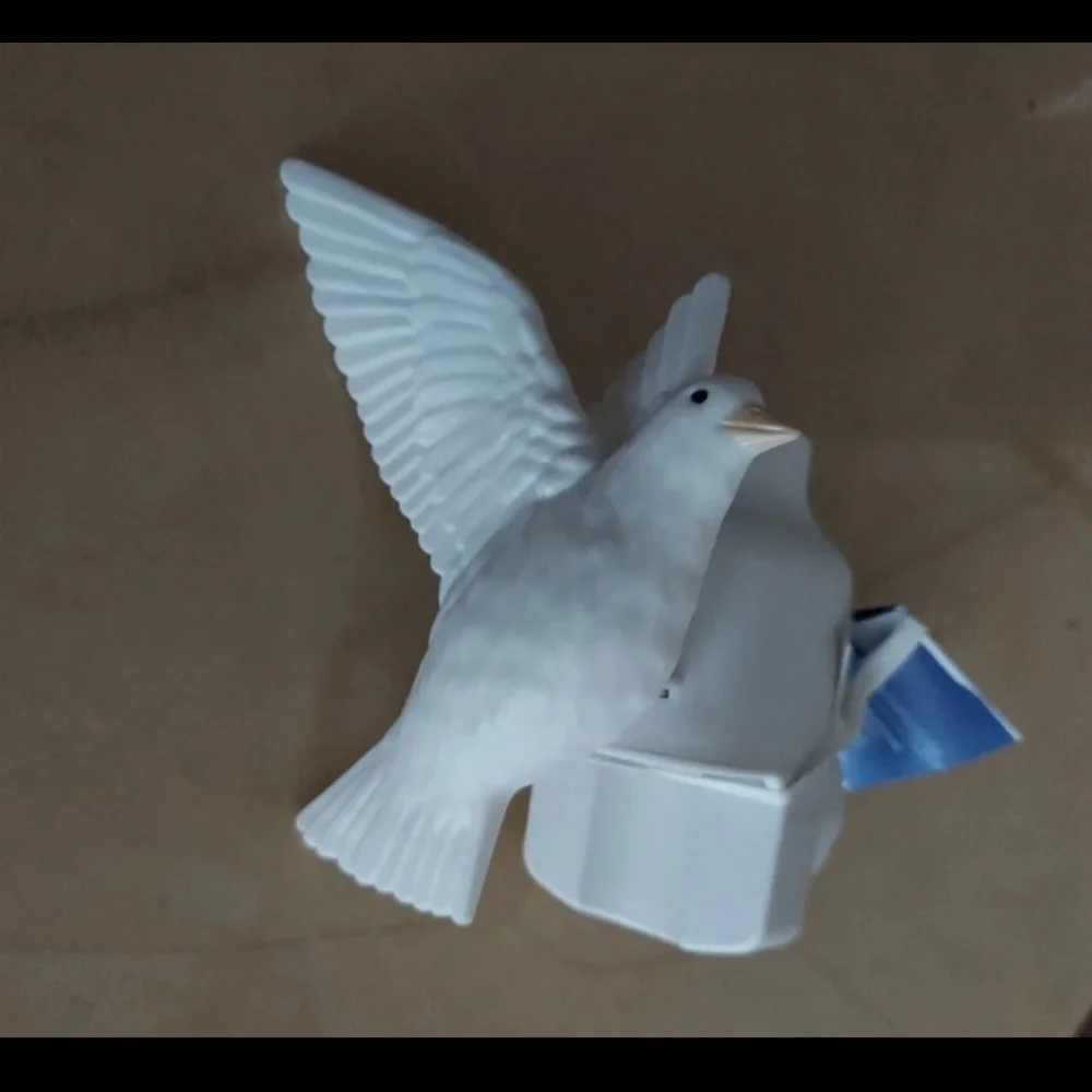 YANKEE CANDLE CERAMIC WHITE DOVE SCENT DIFFUSER PLUG BNWT RETIRED 1 Left